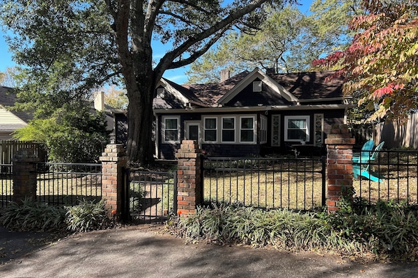 Historic home in the heart of Stone Mountain
