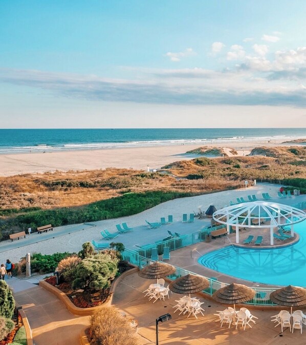 Indoor pool, outdoor pool