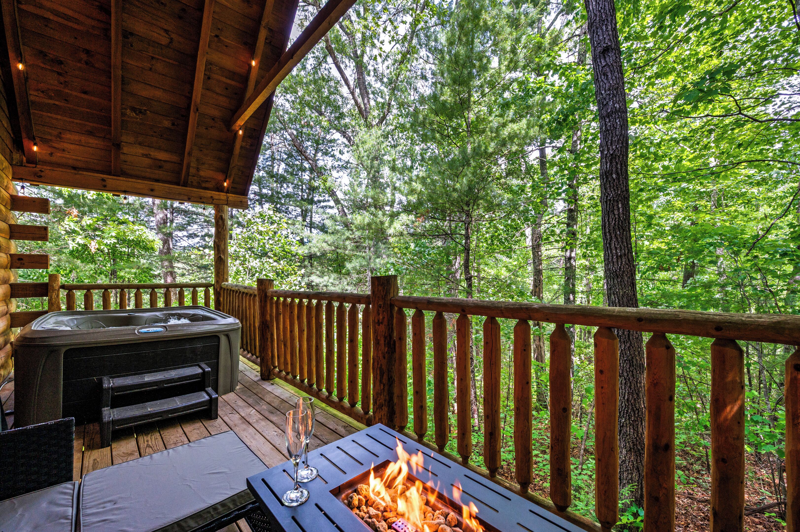 Tina de hidromasaje al aire libre