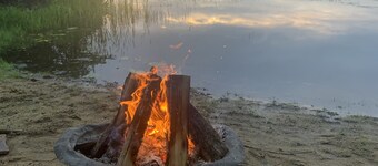 Lakefront 4 Bedroom 2 Bathroom Retreat with Beach and Dock