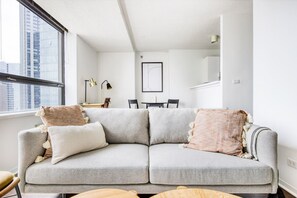 Fernseher, Stereoanlage