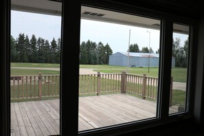 Interior - Prairie Pines Lodge....15 private acres....near Devils Lake (Devils Lake)