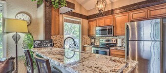 Screened Porch, Resort Perks: Osage Beach Cabin!