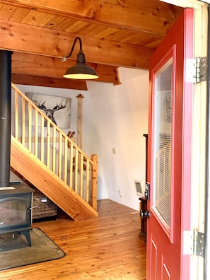 Interior - WINTER SNOWMOBILERS-King sized bed & private bathroom! Dog friendly! HOT TUB! (Island Park)