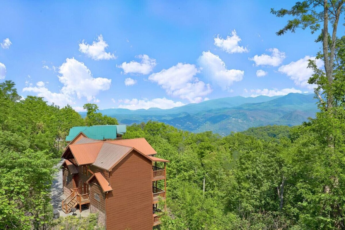 Photo 79 of Million $ Views • Theater • Hot Tub • Game Room