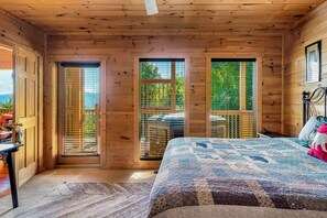 5 Schlafzimmer, Schreibtisch, Bügeleisen/Bügelbrett, WLAN
