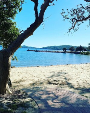 Beach nearby, sun loungers, beach towels