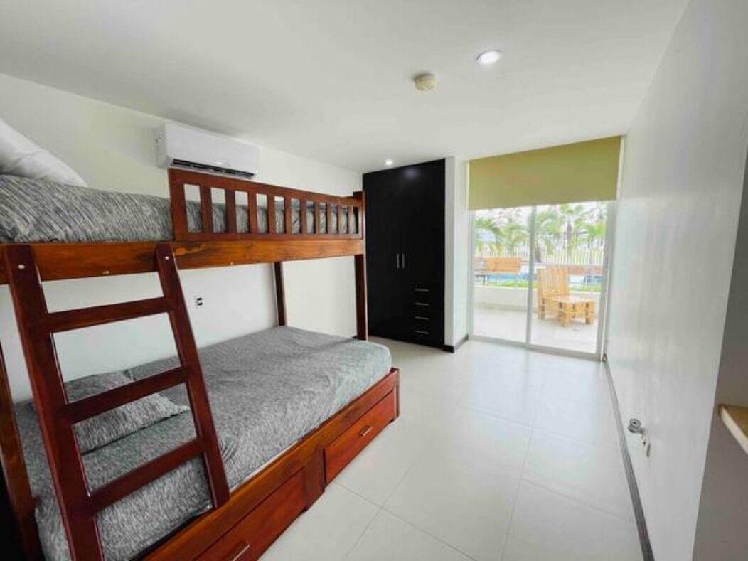 3 bedrooms, iron/ironing board, travel crib, free WiFi