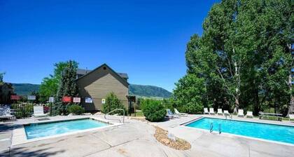 Ski Paradise MH 303| Powder Mtn |Hot Tub |Sauna