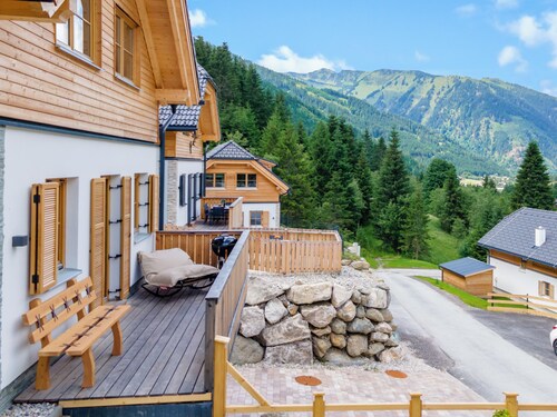 Luxuriöses Chalet mit Garage und Sauna