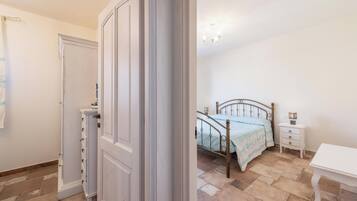 2 camere, ferro/asse da stiro, Wi-Fi gratuito, lenzuola