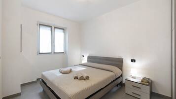 1 soverom, wi-fi (inkludert) og sengetøy