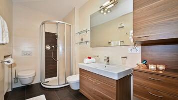 Doccia, asciugacapelli, asciugamani