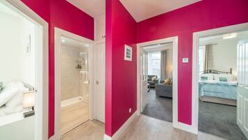 Iron/ironing board, free WiFi, bed sheets