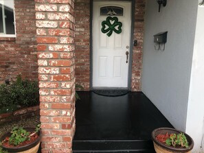 Exterior detail - Hidden Treasure (Fresno)