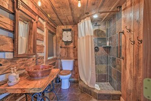 Amenidades de baño gratuitas y toallas