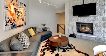 Slopeside River Front Chalet 15 I Hot Tub I Views I Bunk Room I Discounted Attractions