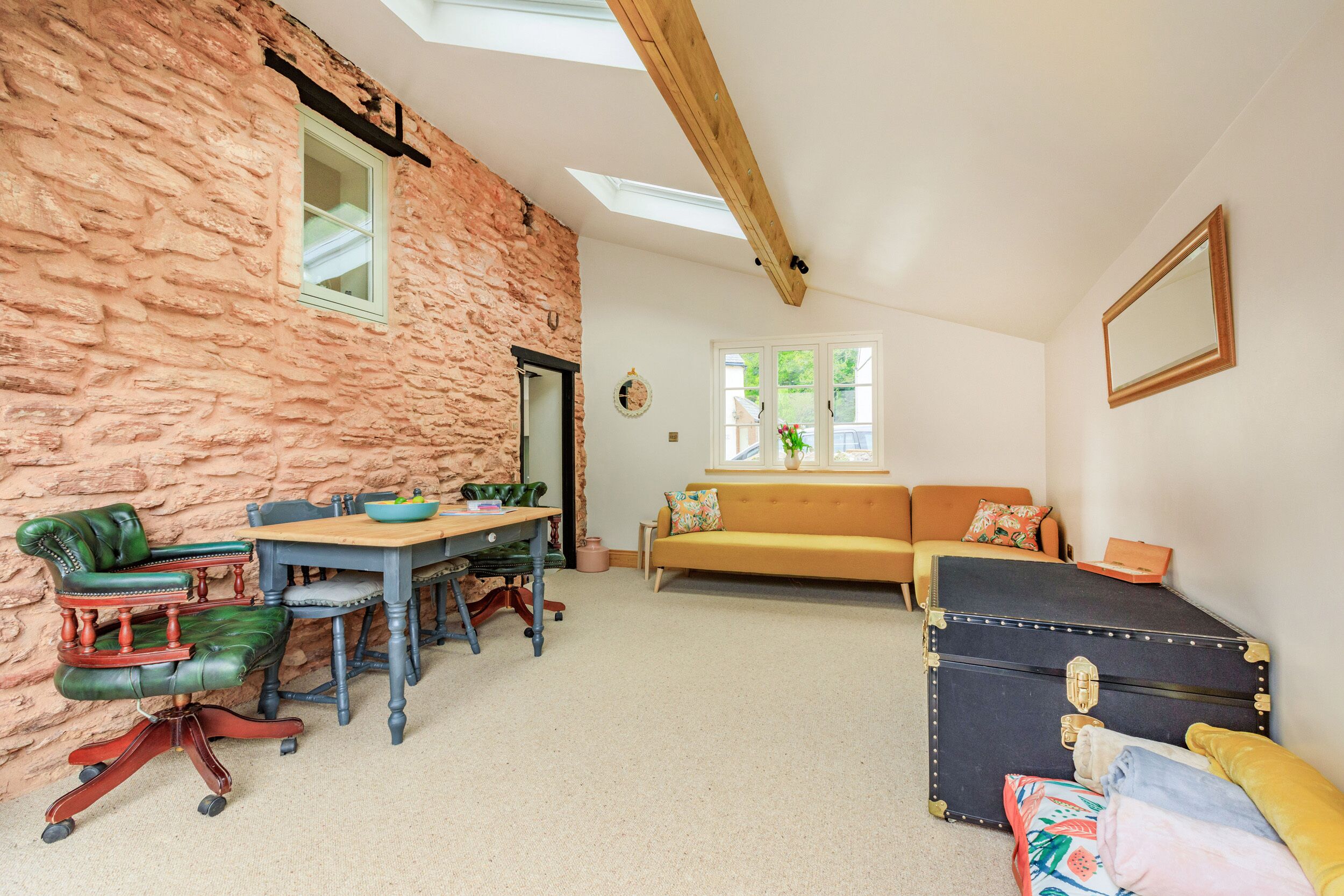 Cottage | Living area | Fireplace