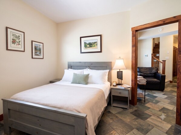 4 chambres, fer et planche à repasser, accès au Wi-Fi (inclus)