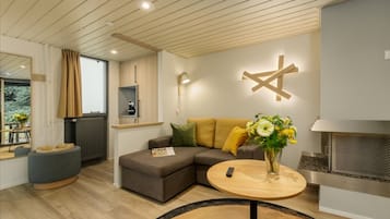 Premium Double Room | Living room