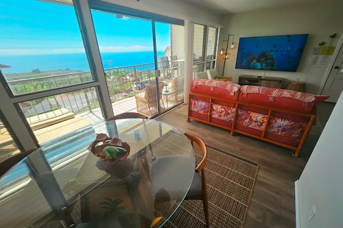 Peaceful Kona Getaway with Ocean Views | 2-Bedroom Condo at Kona Coffee Villas