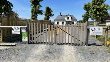 Enceinte de lâhĂ©bergement