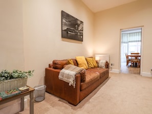 Cottage | Interior