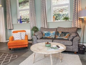 Cottage | Living area - Ferndale (Lynton)