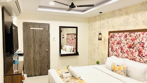 Club by Oak - Hotel Oak by signature Airport Zone (Hyderabad)