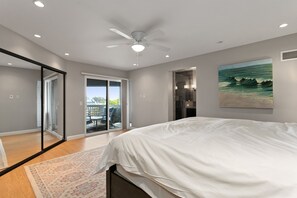 2 bedrooms, desk, iron/ironing board, free WiFi - Vista Pacific- Del Mar Rental with Ocean Views, Pool, A/C & Walkable Dining (Del Mar)