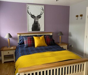 2 bedrooms, iron/ironing board, travel cot, free WiFi