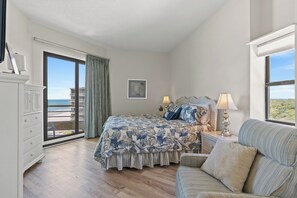 2 bedrooms, iron/ironing board, free WiFi, bed sheets - Recently Renovated Oceanfront Condo, Private Resort +Free Attraction Tickets! (Myrtle Beach)