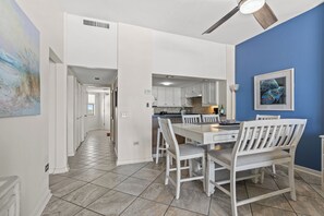 Dining - Recently Renovated Oceanfront Condo, Private Resort +Free Attraction Tickets! (Myrtle Beach)
