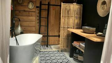 Towels, soap, toilet paper