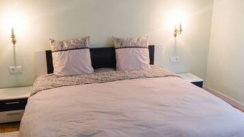 3 Schlafzimmer, Bügeleisen/Bügelbrett, Reisekinderbett, kostenloses WLAN