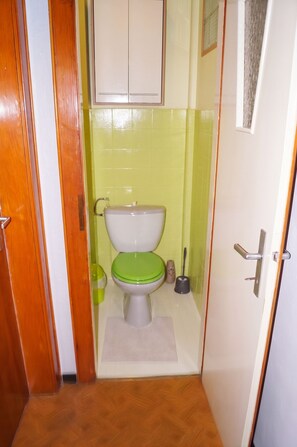 Bathtub, towels - Homerez - House in Berrwiller (Berrwiller)