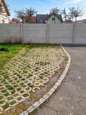 Property grounds - Homerez - House in Berrwiller (Berrwiller)