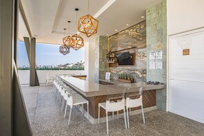 Bar (in der Unterkunft)