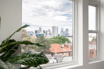 A Luxe Point of View | Pet-Friendly | Zuni Lofts