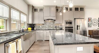 Pedalers Pad - Hot Tub - Downtown Bentonville