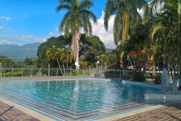 Casa Quinta en Club Campestre de Lujo
