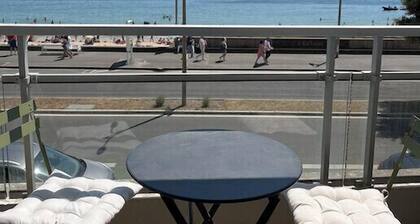 Studio And Terrace Sea View In La Baule