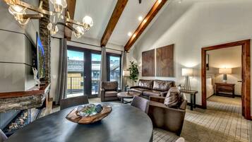 Condo, 2 Bedrooms | Interior