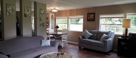 Smart TV, oficina y impresora