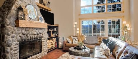 TV, fireplace, DVD player, offices