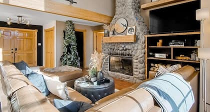 Expansive Home with Hot Tub, 1 Mile to Main St