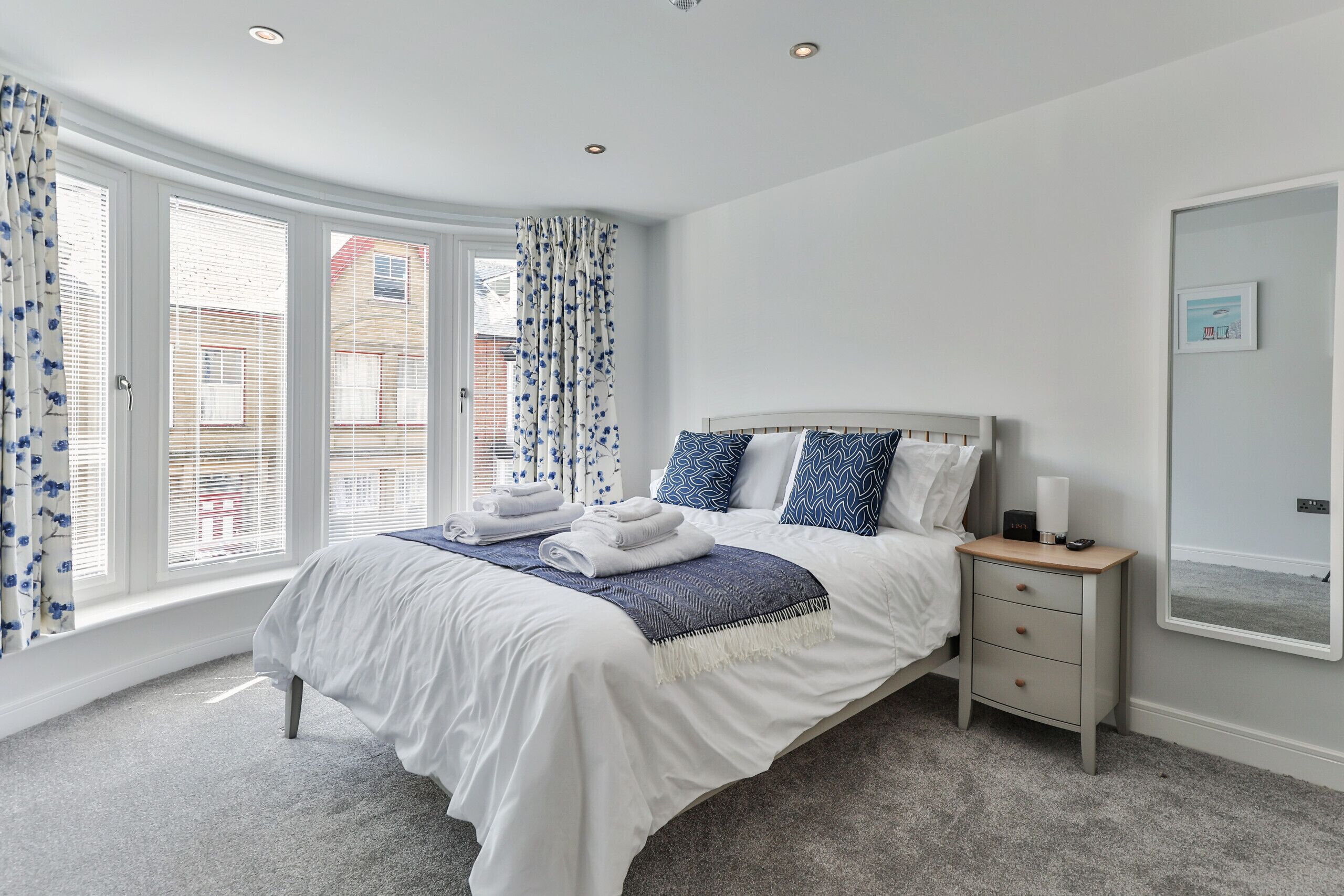 2 bedrooms, iron/ironing board, travel cot, free WiFi