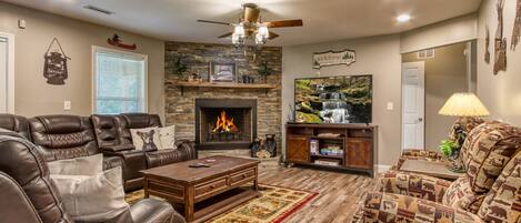 Älytelevisio, takka, videopelejä