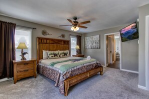 3 Schlafzimmer, Schreibtisch, kostenloses WLAN, Bettwäsche