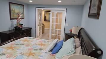 1 bedroom, iron/ironing board, free WiFi, bed sheets